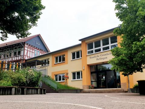 Grundschule Hellingen Außenansicht